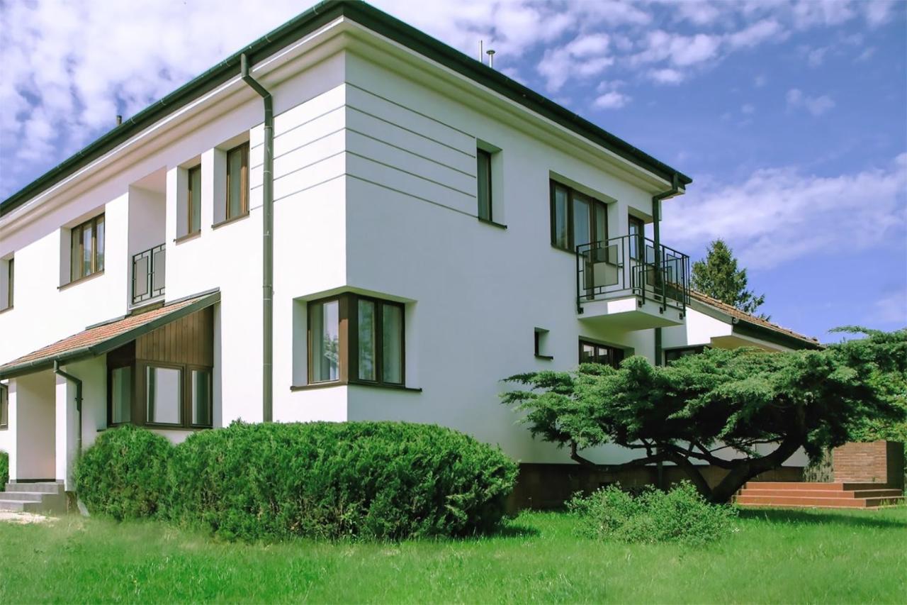Apart Hostel S8 Blizne Jasinskiego Exterior foto